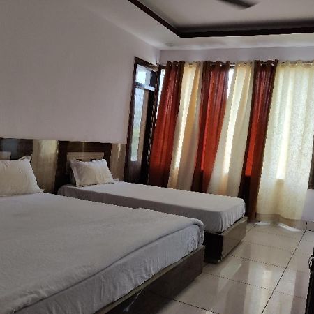 Oyo Hotel Laksh Kurukshetra Eksteriør bilde