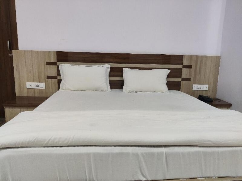 Oyo Hotel Laksh Kurukshetra Eksteriør bilde